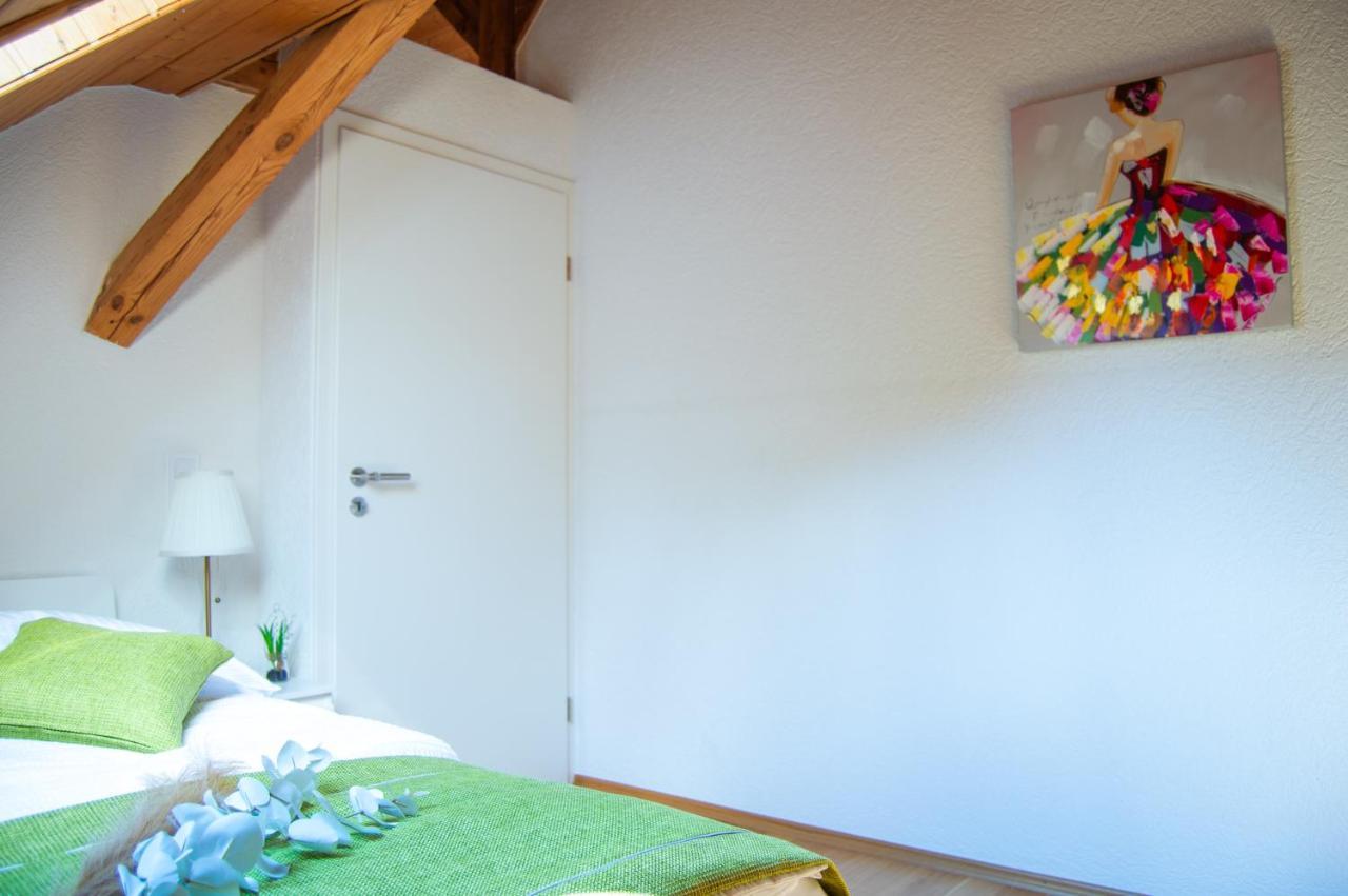 Wellness Mitten In Der Wasserfallstadt Triberg Triberg im Schwarzwald Exterior foto