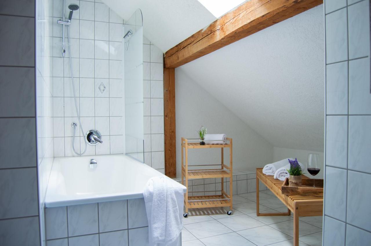 Wellness Mitten In Der Wasserfallstadt Triberg Triberg im Schwarzwald Exterior foto