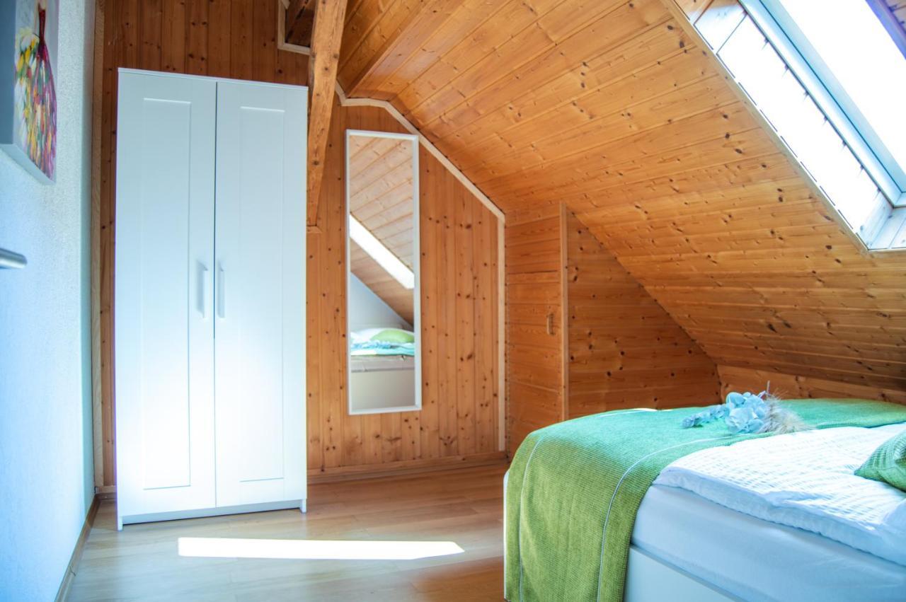 Wellness Mitten In Der Wasserfallstadt Triberg Triberg im Schwarzwald Exterior foto